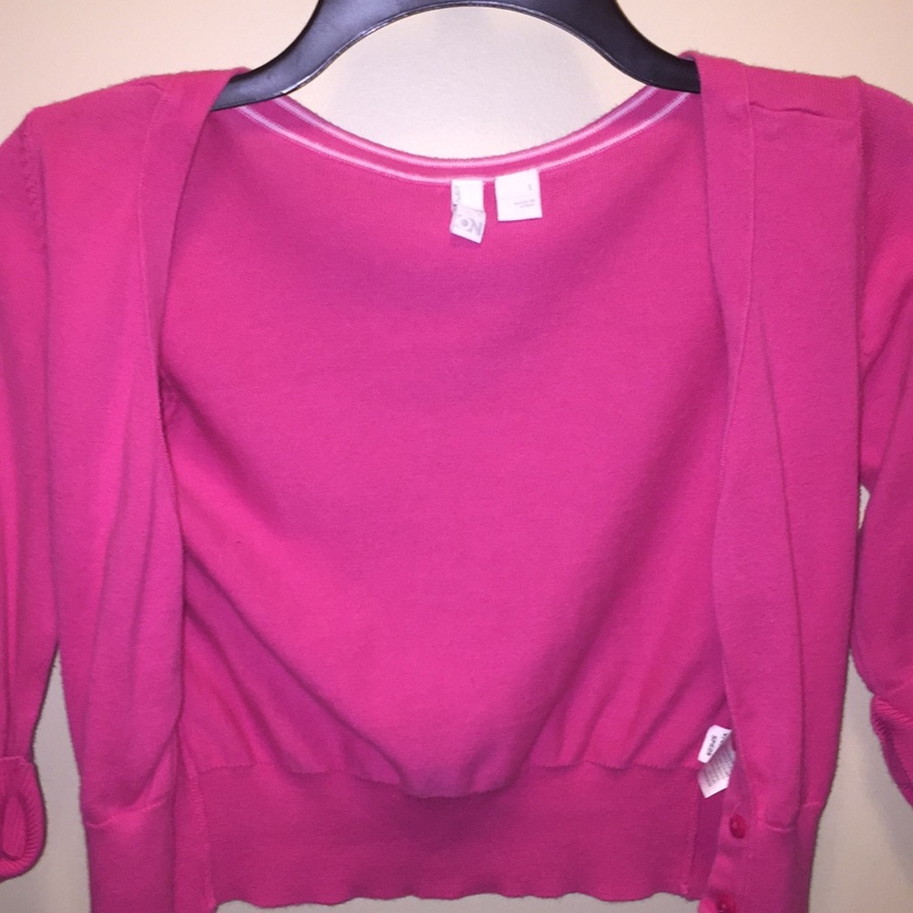 Short sleeve sweater